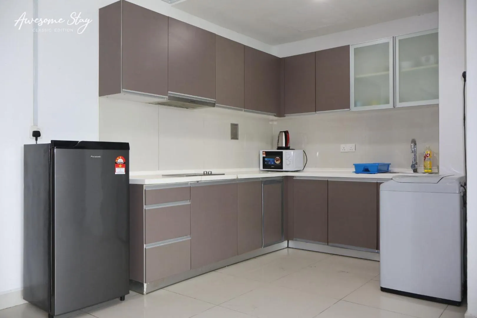 Nj Homestay Hostel At Regalia Residence Kuala Lumpur