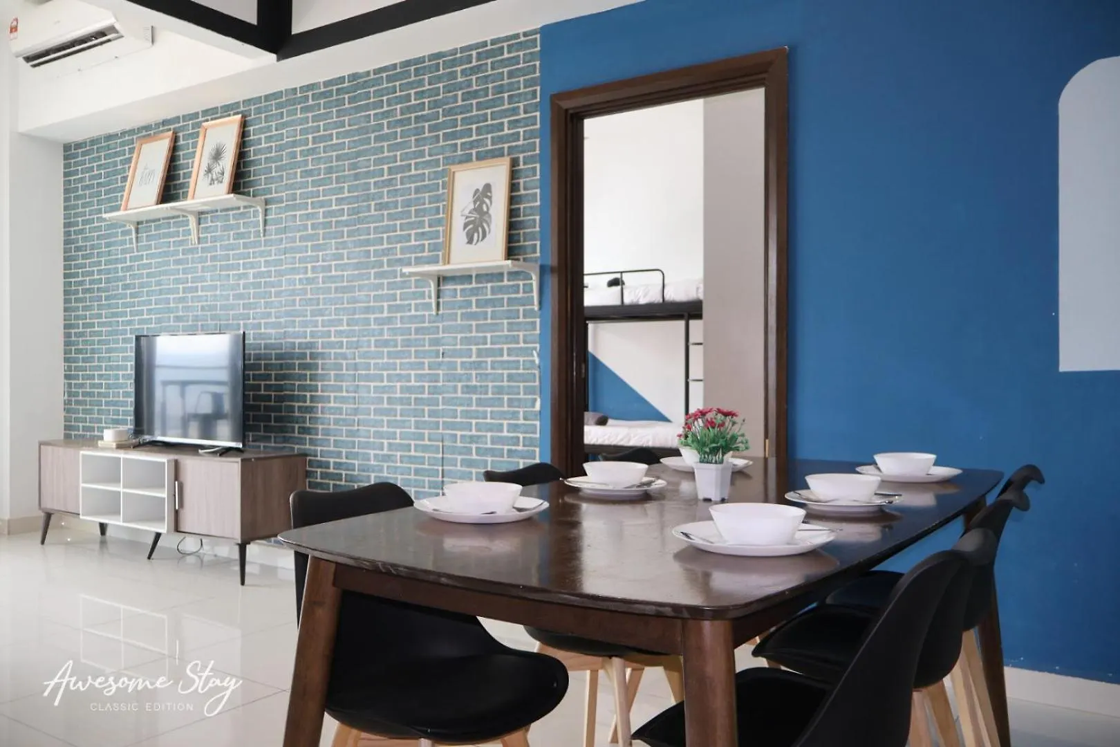 Nj Homestay Hostel At Regalia Residence Kuala Lumpur
